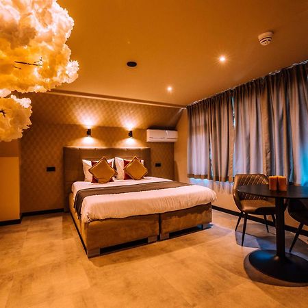 Hotel Buren Buren  外观 照片