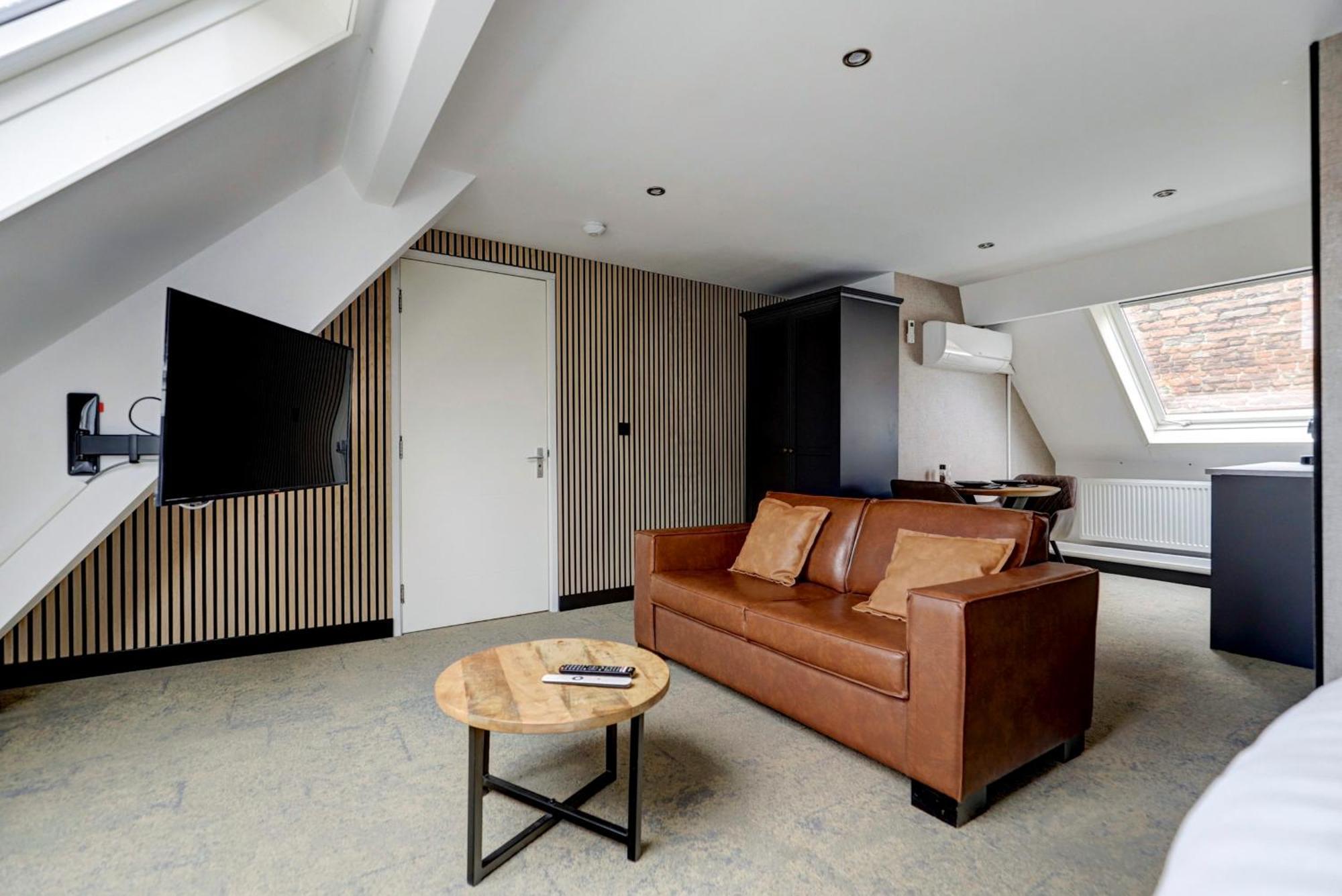 Hotel Buren Buren  外观 照片
