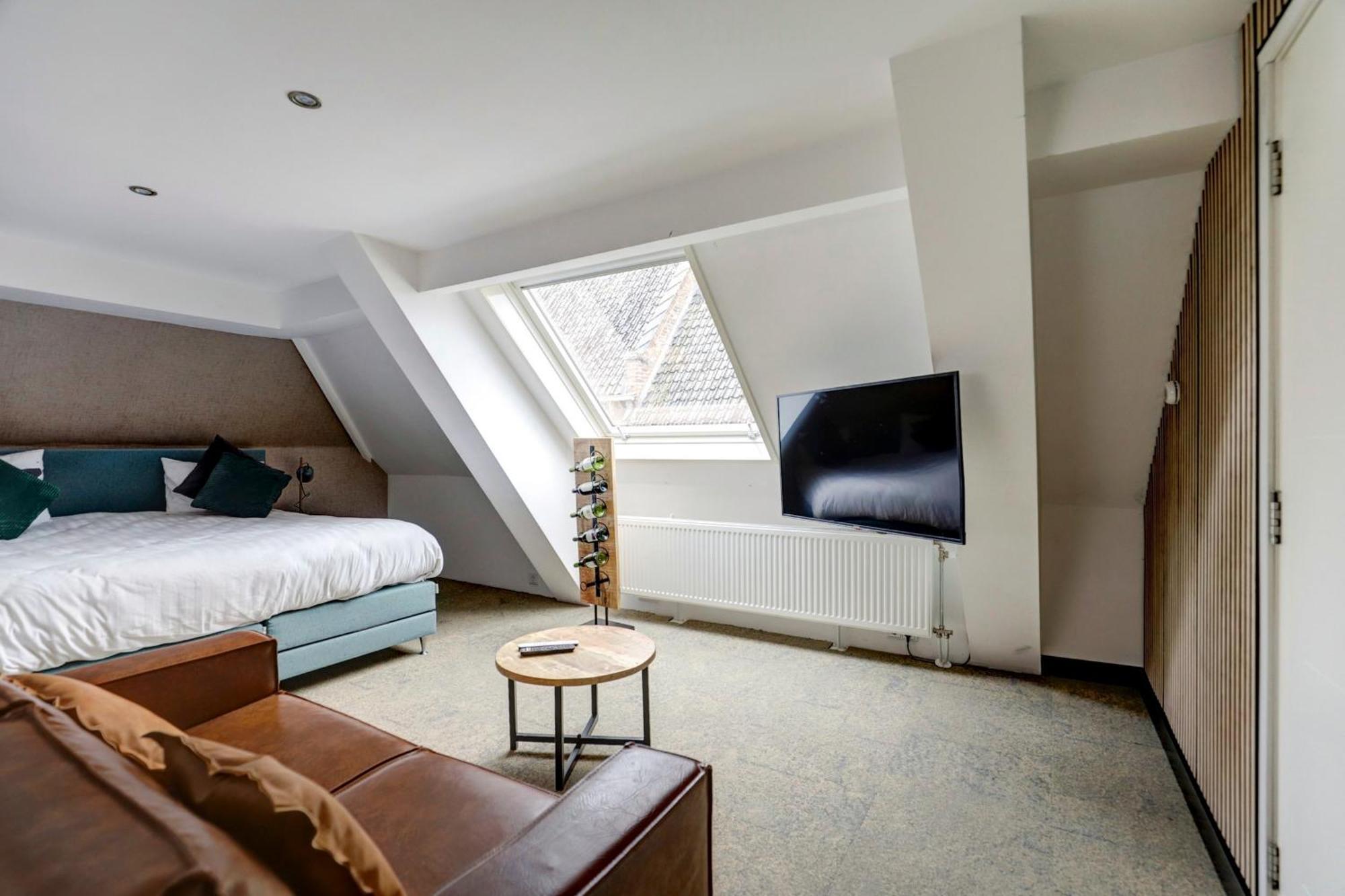 Hotel Buren Buren  外观 照片