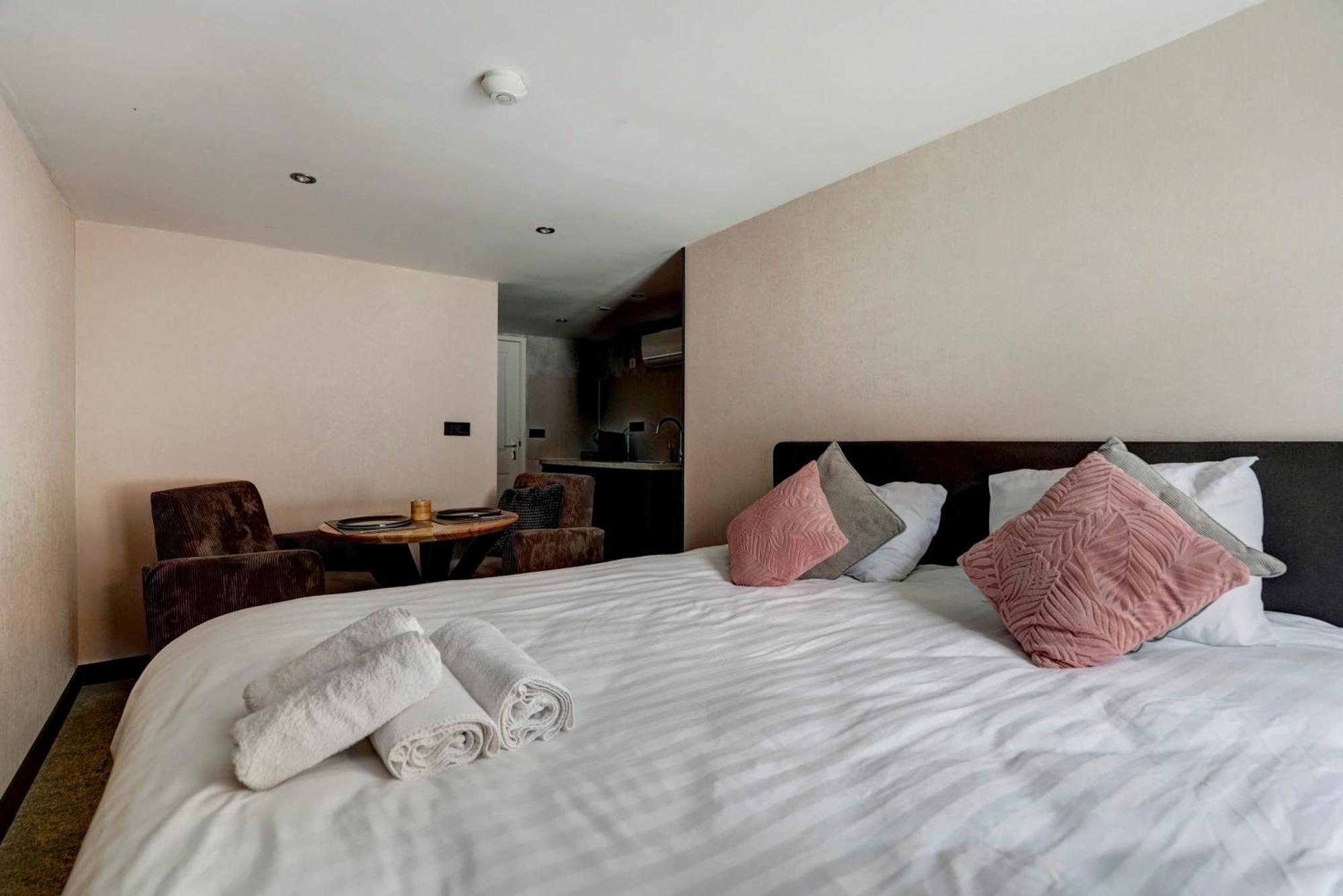 Hotel Buren Buren  外观 照片