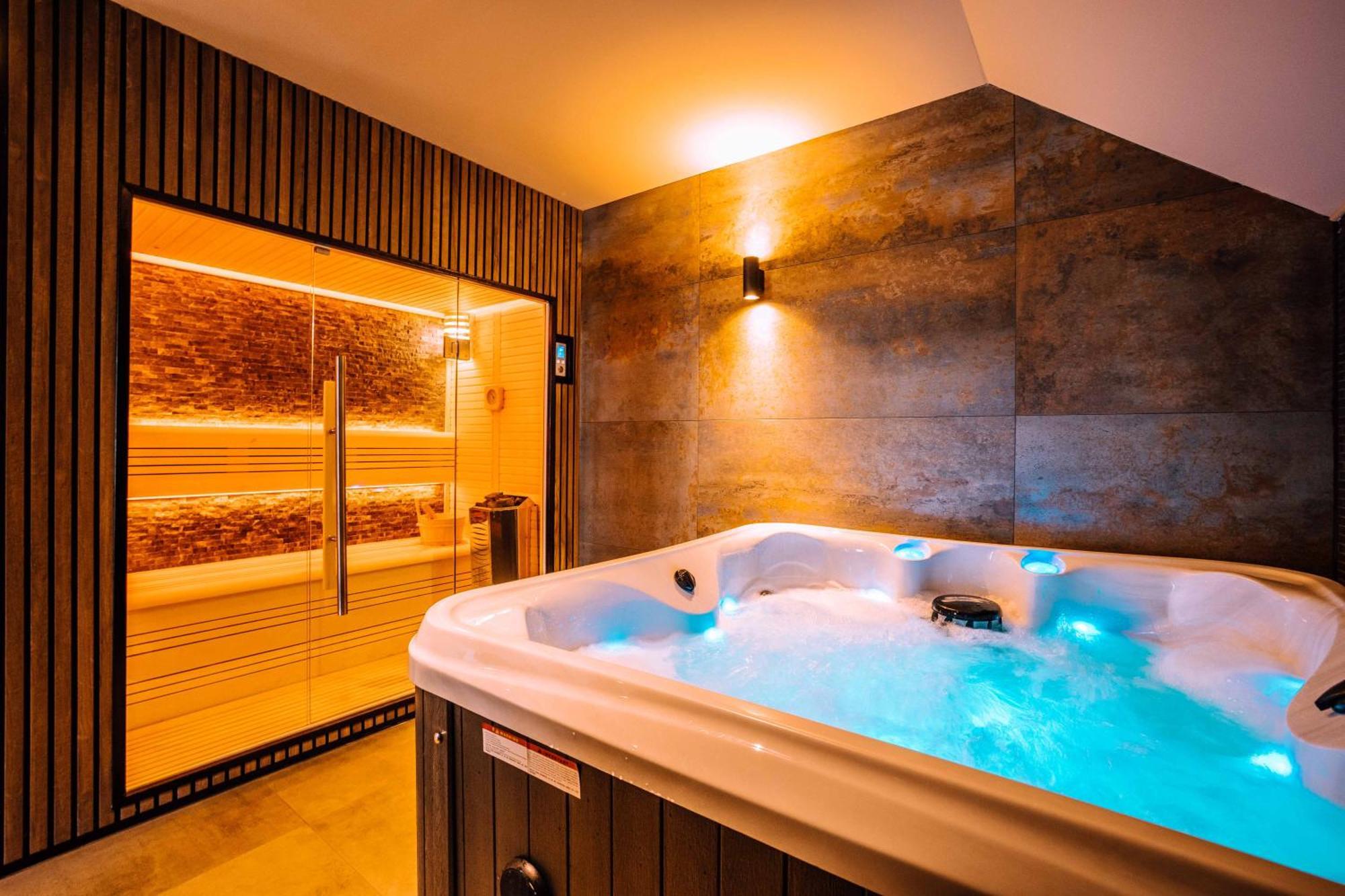 Hotel Buren Buren  外观 照片